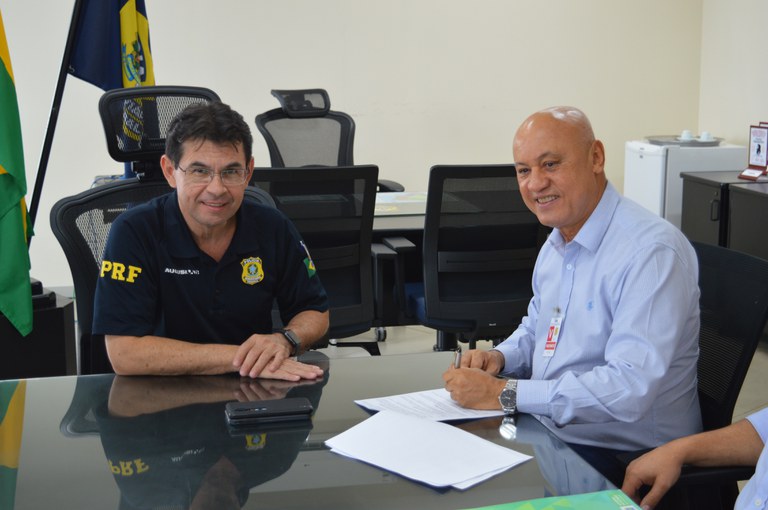 PRF e AGEMS assinam acordo de cooperação técnica no Mato Grosso do Sul2