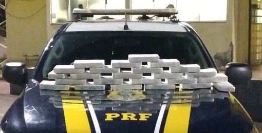 PRF apreende 31,3 Kg de cocaína e prende nove pessoas em Corumbá (MS)