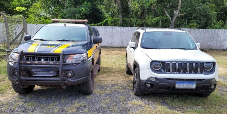 PRF recupera veículo em Corumbá (MS)