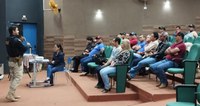 PRF realiza palestra para motoristas de transporte escolar em Anastácio (MS)