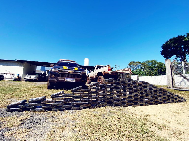 PRF apreende 130 Kg de cocaína em Corumbá (MS)