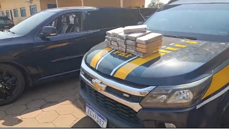PRF apreende 22 Kg de cocaína em Bataguassu (MS).jpg