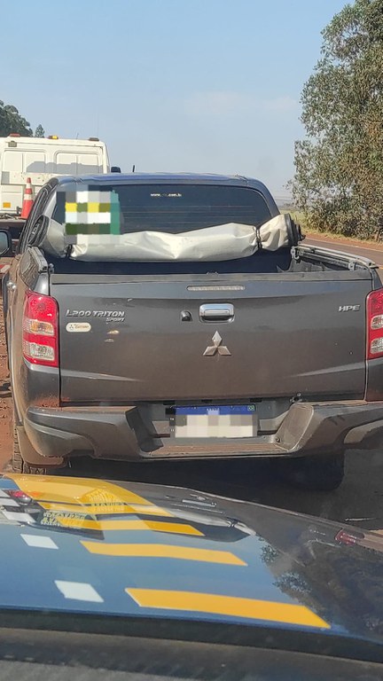 PRF recupera caminhonete em Dourados (MS).jpg