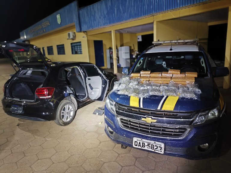 PRF apreende 32 Kg de maconha e skunk em Bataguassu (MS)