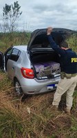 PRF recupera veículo e apreende 247 kg de maconha e skunk em Ivinhema (MS)