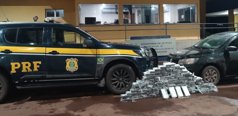 PRF apreende 109 Kg de cocaína em Miranda (MS).jpg