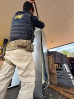 PRF apreende 202,6 Kg de maconha em Dourados (MS)