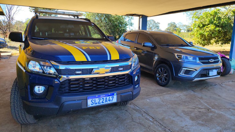 PRF recupera veículo em Água Clara (MS).jpg