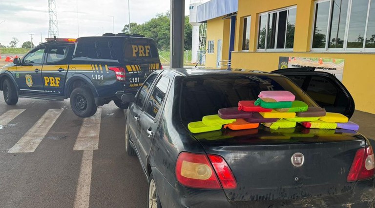 PRF apreende 16 Kg de cocaína em Paranaíba (MS).jpg