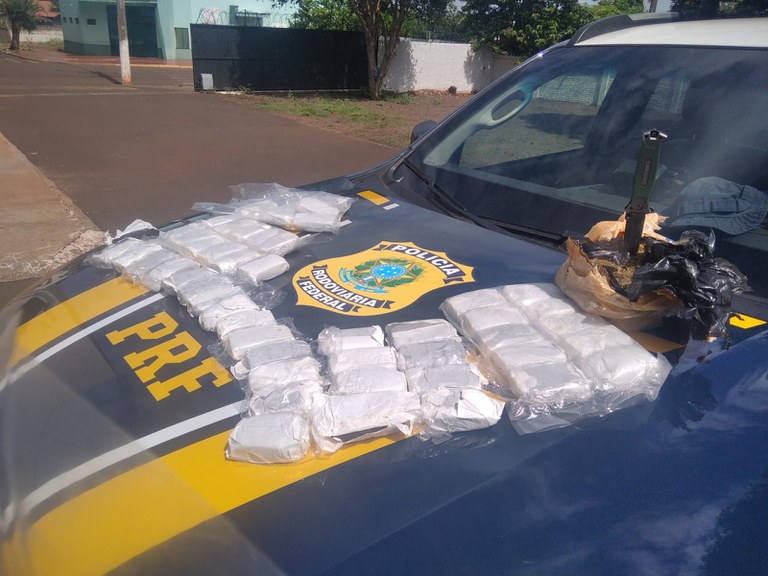 PRF prende dupla com haxixe e maconha em Maracaju (MS).jpg