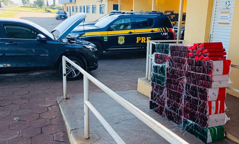 PRF apreende 437,5 Kg de maconha e recupera veículo em Bataguassu (MS