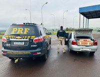 PRF apreende 10 mil maços de cigarros em Eldorado (MS)