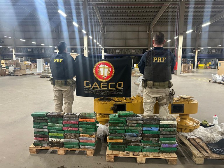 Em ação conjunta, PRF e Gaeco apreendem 100 Kg de cocaína em Campo Grande (MS).jpg