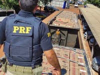 PRF apreende 500 mil maços de cigarros em Campo Grande (MS)