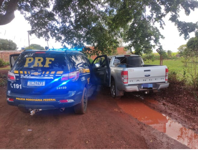PRF apreende 1,2 tonelada de maconha em Terenos