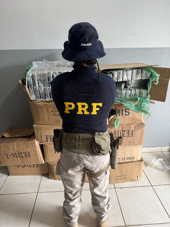 PRF apreende 332 Kg de cocaína em Campo Grande (MS).jpg