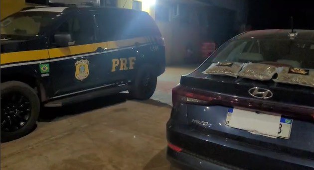 PRF apreende 1,5 kg de skunk e prende dois homens em Água Clara (MS).jpg