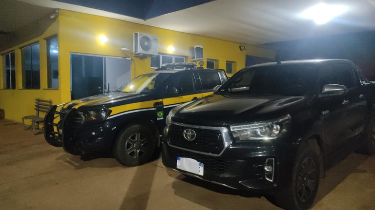 PRF recupera caminhonete em Três Lagoas (MS).jpg