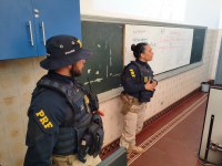 PRF realiza ações educativas durante Semana Nacional do Trânsito