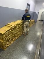 PRF apreende 970 Kg de maconha em Sidrolândia (MS)