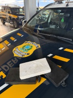 PRF apreende cocaína com passageiro de ônibus em Paranaíba (MS)
