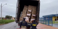 PRF e PM apreendem 50 mil maços de cigarros em Batayporã (MS)