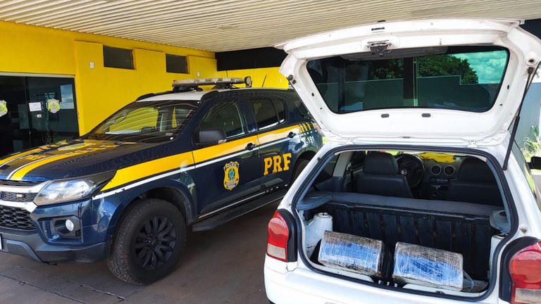PRF apreende 85 kg de maconha em Nova Andradina (MS).jpeg