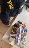 PRF apreende medicamentos e cigarros na BR-267