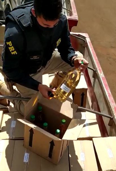 PRF flagra transporte de 800 caixas de vinho sem documentação fiscal em Rio Brilhante (MS)
