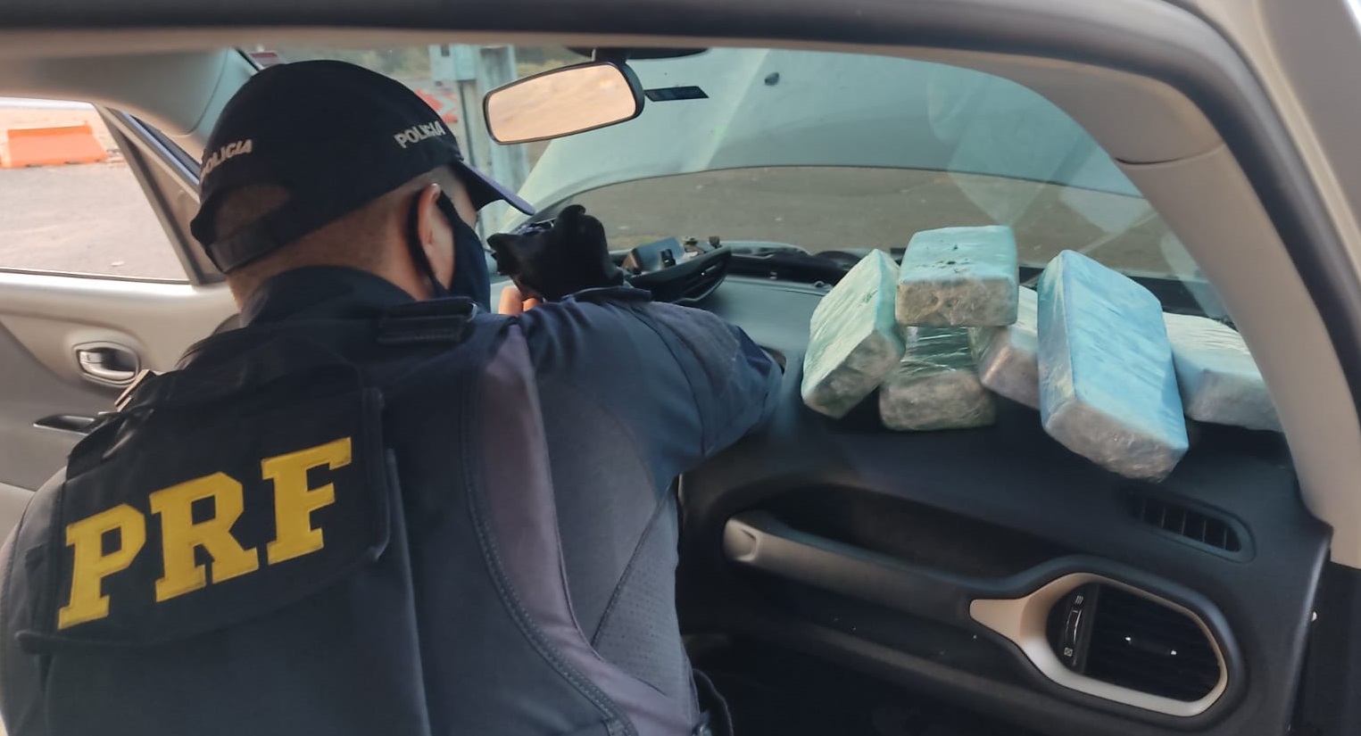 PRF apreende 36 Kg de pasta base de cocaína em Água Clara (MS)2