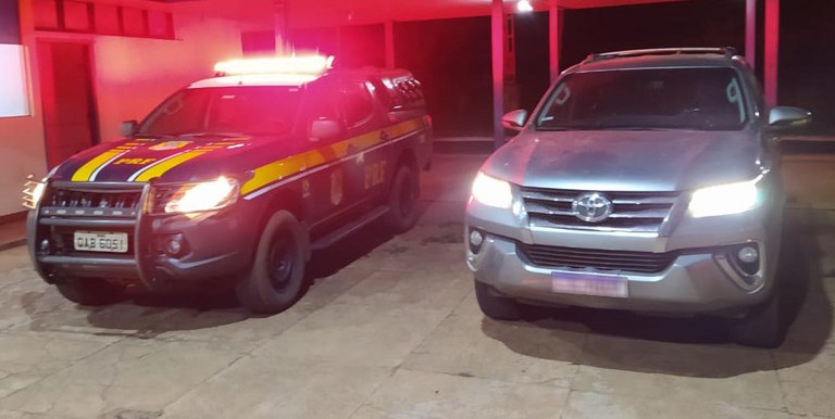 PRF recupera caminhonete clonada em Terenos (MS)