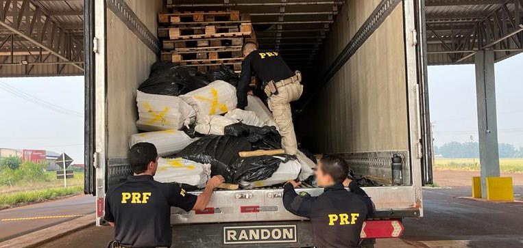 PRF apreende 1,5 tonelada de maconha em Ponta Porã (MS)