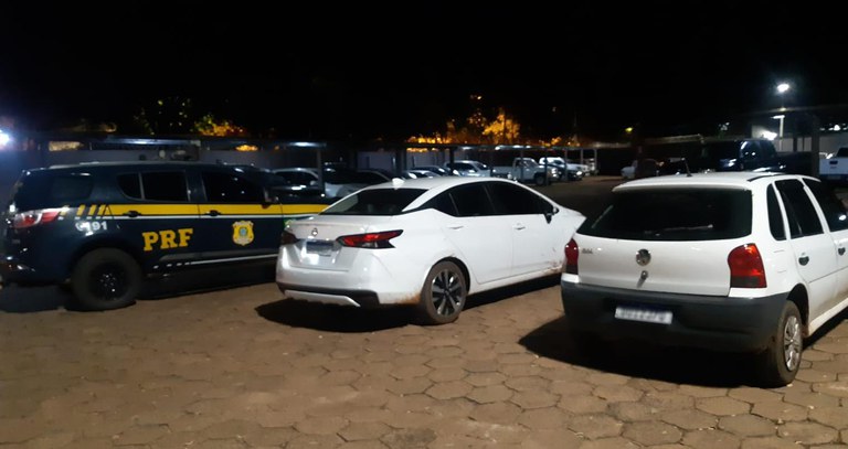 PRF apreende 326 Kg de maconha e haxixe em Campo Grande (MS)