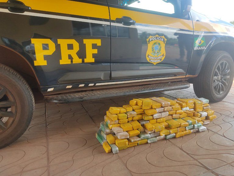 PRF apreende 55,7 Kg de maconha em Paranaíba (MS)