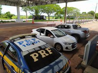 PRF recupera dois veículos em Miranda (MS)