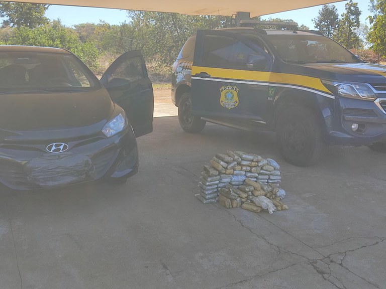 PRF apreende 32 Kg de skunk em Água Clara (MS)