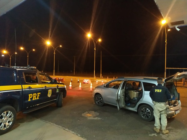 PRF apreende em Itaquiraí (MS) grande quantidade de eletrônicos contrabandeados