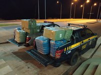 PRF e Receita Federal apreendem carga de mercadorias estrangeiras em Eldorado (MS)