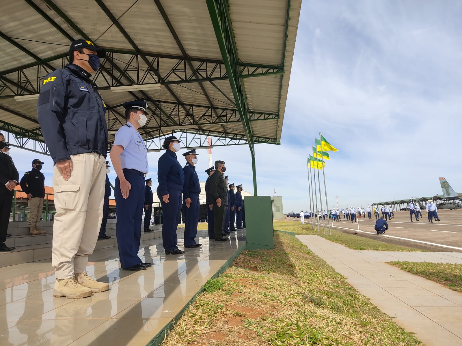Superintendente da PRFMS recebe medalha Mérito Santos-Dumont em Campo Grande (MS)3