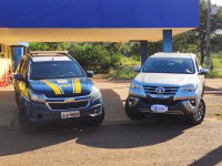 PRF recupera em Água Clara (MS) veículo de luxo roubado no RJ