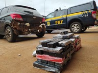 PRF apreende 65,8 Kg de maconha e 2,9 Kg de skunk com destino a Rio Grande do Norte