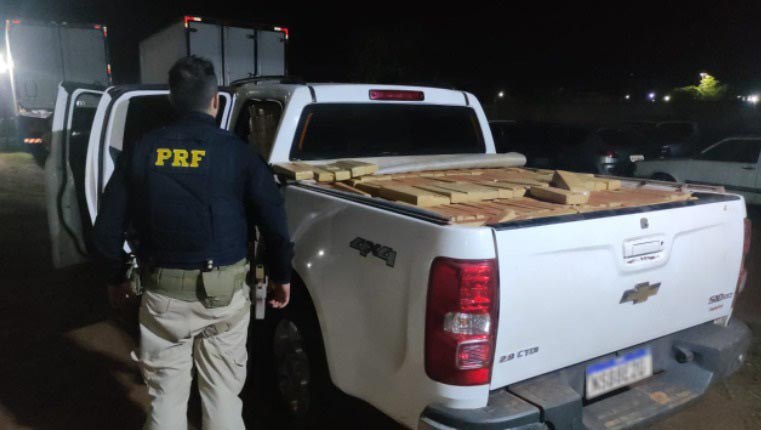 PRF apreende 1,5 tonelada de maconha em Campo Grande (MS)