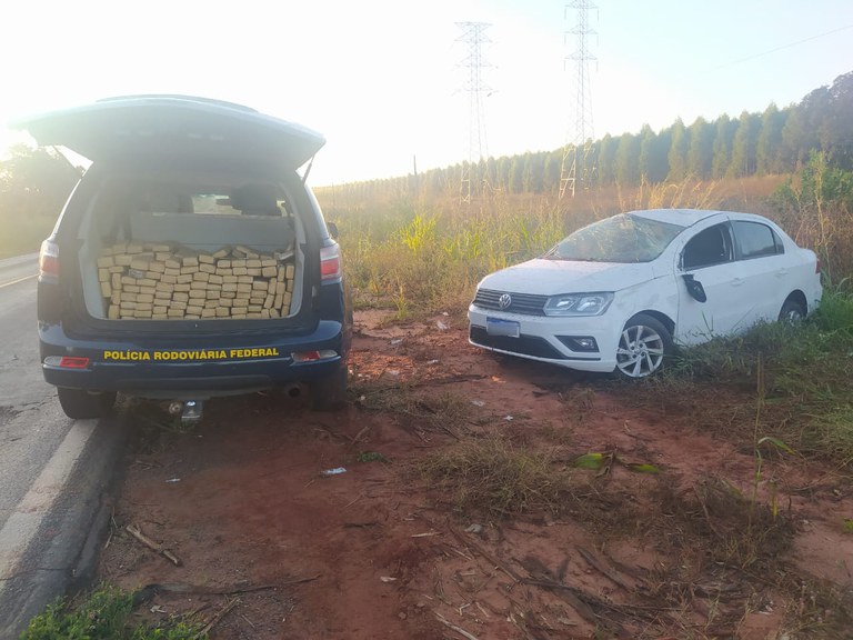 PRF apreende 170,2 Kg de maconha em Água Clara (MS)