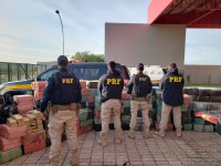 PRF e PM apreendem 3,2 toneladas de maconha em Bonito (MS)