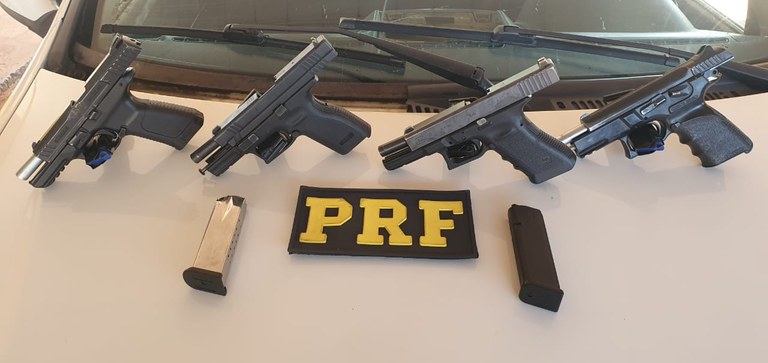 PRF apreende quatro pistolas com casal em Ponta Porã (MS)