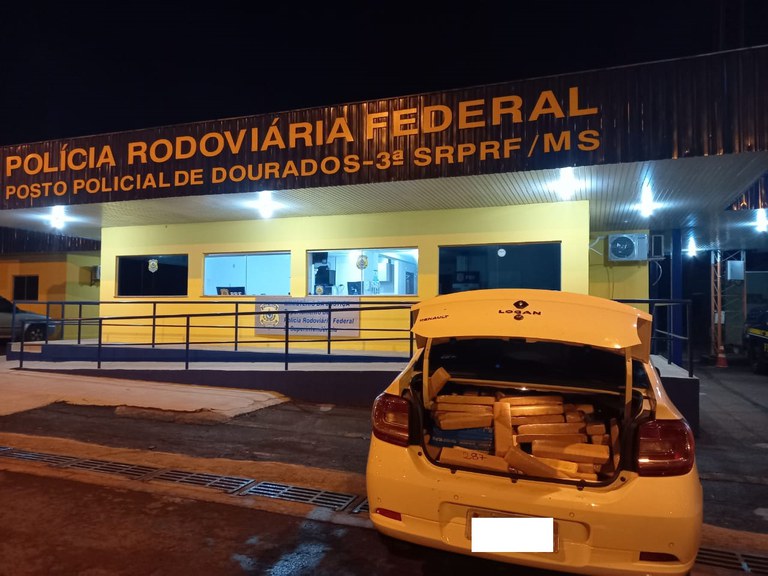 PRF apreende 296,6 Kg de maconha, skunk e haxixe em Dourados (MS)