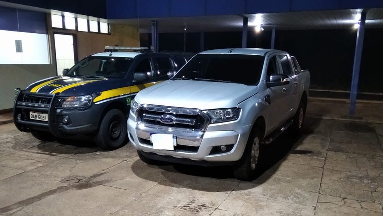 PRF recupera caminhonete em Terenos (MS)