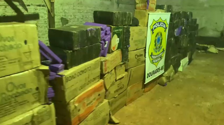 PRF fecha entreposto e apreende mais de 3 toneladas de maconha em Amambaí (MS)2