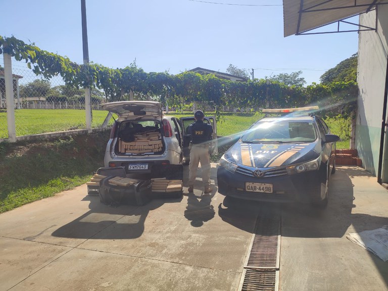 PRF apreende 431,5 Kg de maconha em Ivinhema (MS)