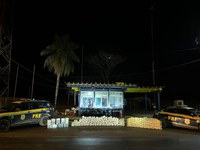 Apreensão de Carga Ilícita: Motorista é Detido com Cerca de 360 Kg de Drogas em Abordagem na BR 364